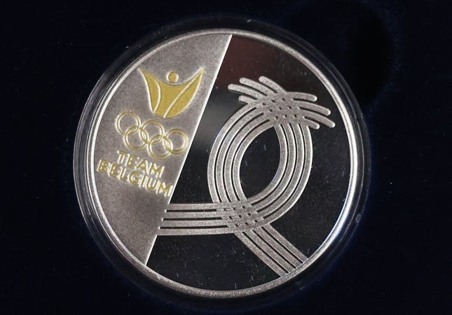 Presentatie officiële zilveren 20 euromunt Team Belgium een maand voor start Olympische Spelen