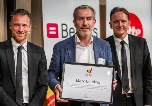 Marc Coudron reçoit l’Ordre du Mérite du COIB