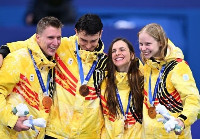 Gemengde aflossingsploeg shorttrack bezorgt Team Belgium eerste medaille